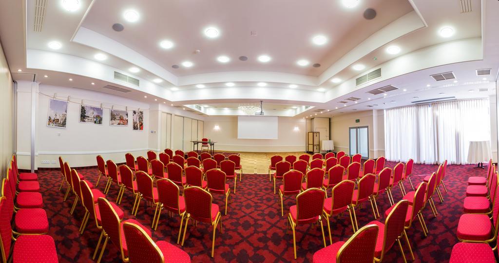 Hotel Willa Hueta Kielce Exterior foto